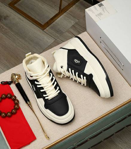 Picture of UGG Shoes Men _SKUfw150350951fw